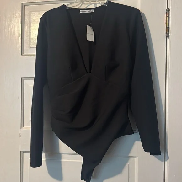 Abercrombie and Fitch V-neck Bodysuit - Picture 3 of 6